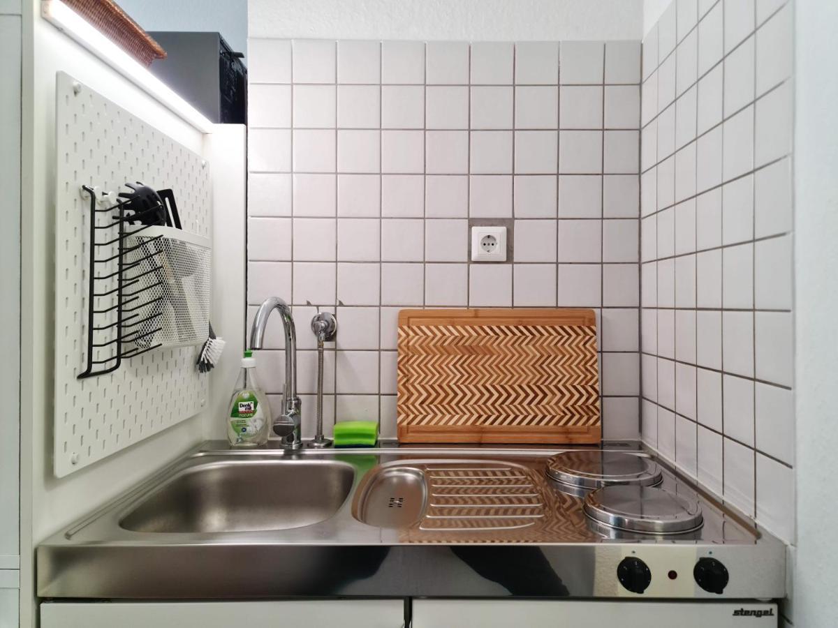 Schoene Ferienwohnung Im Zentrum Mit Self Check-In Und Free Wifi Essen Eksteriør billede