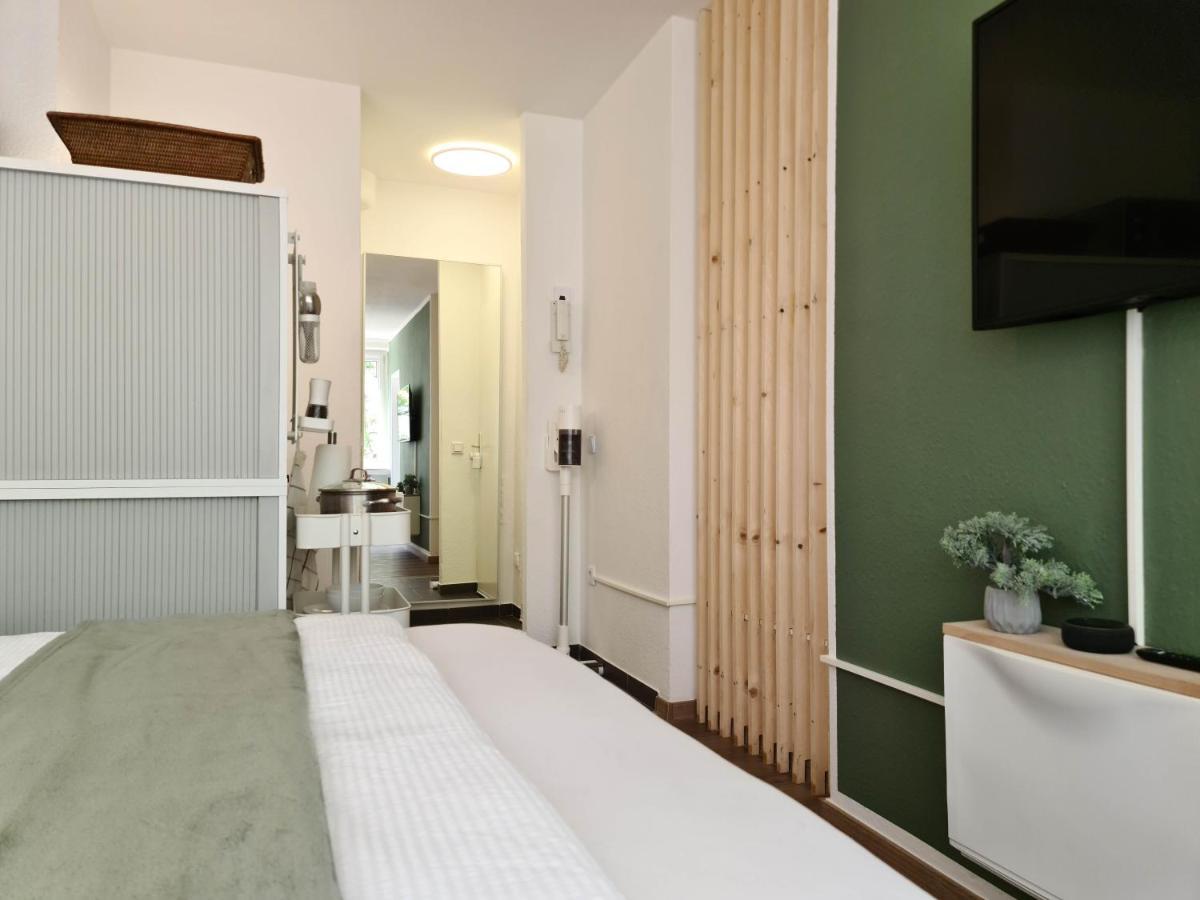 Schoene Ferienwohnung Im Zentrum Mit Self Check-In Und Free Wifi Essen Eksteriør billede