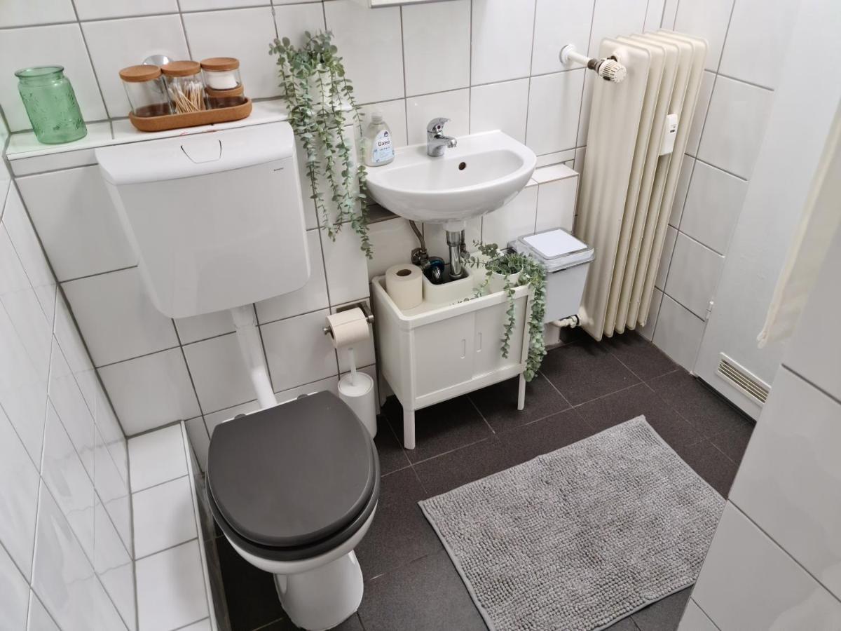 Schoene Ferienwohnung Im Zentrum Mit Self Check-In Und Free Wifi Essen Eksteriør billede