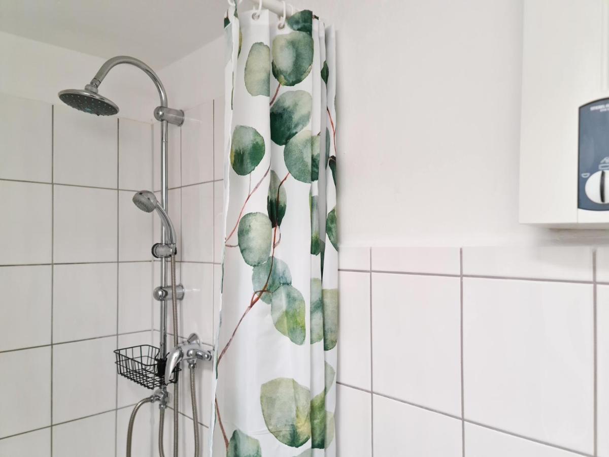 Schoene Ferienwohnung Im Zentrum Mit Self Check-In Und Free Wifi Essen Eksteriør billede