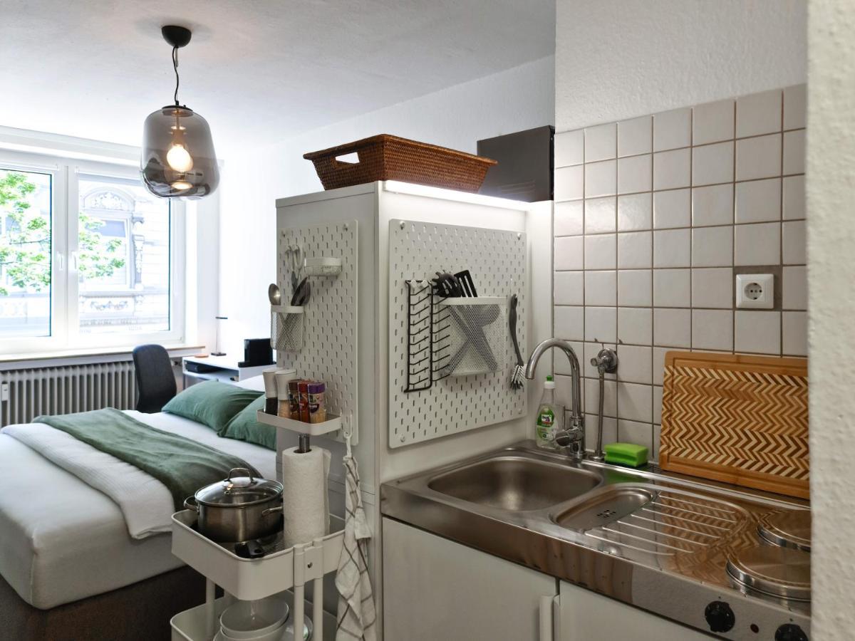 Schoene Ferienwohnung Im Zentrum Mit Self Check-In Und Free Wifi Essen Eksteriør billede